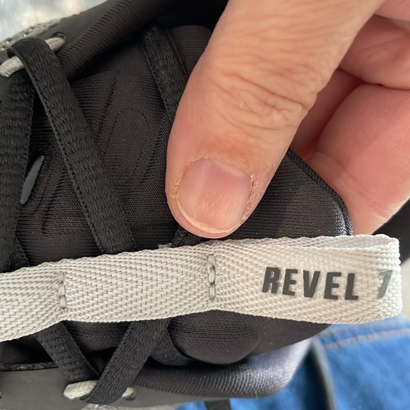 Men’s gray Brooks Revel 7. Worn 2 times. Size 14 great condition - Picture 8 of 8